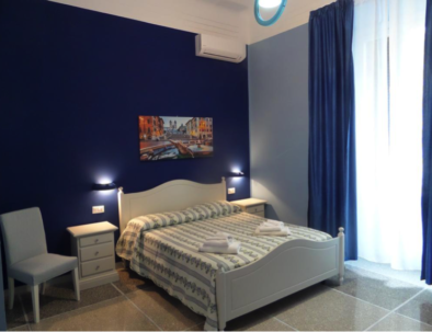 325 Rooms ai Fori